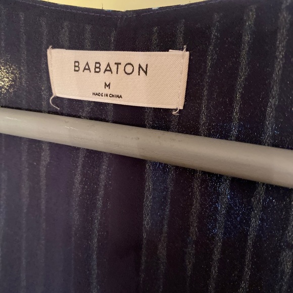 Medium Wallace Dress Aritzia - Picture 2 of 4